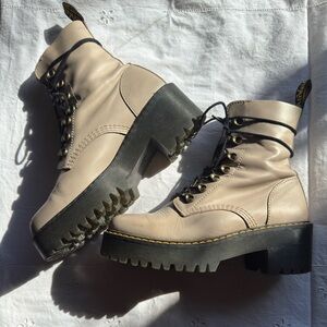 Dr Martens Leona boots size 9